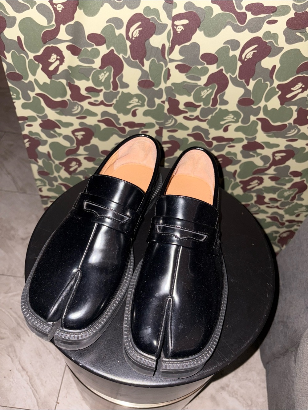 Men's Split-Toe Black Leather Loafers